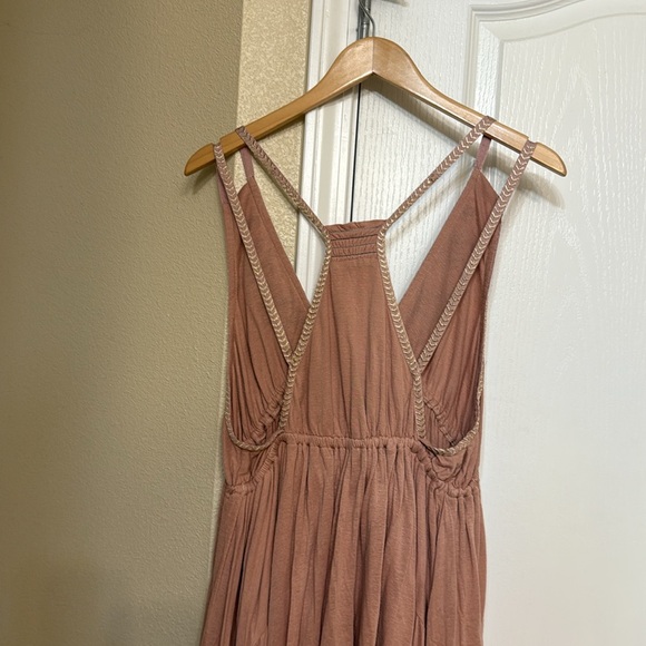 🌺Free people 🌺Embroidered Tan Sleeveless Top - Picture 11 of 17